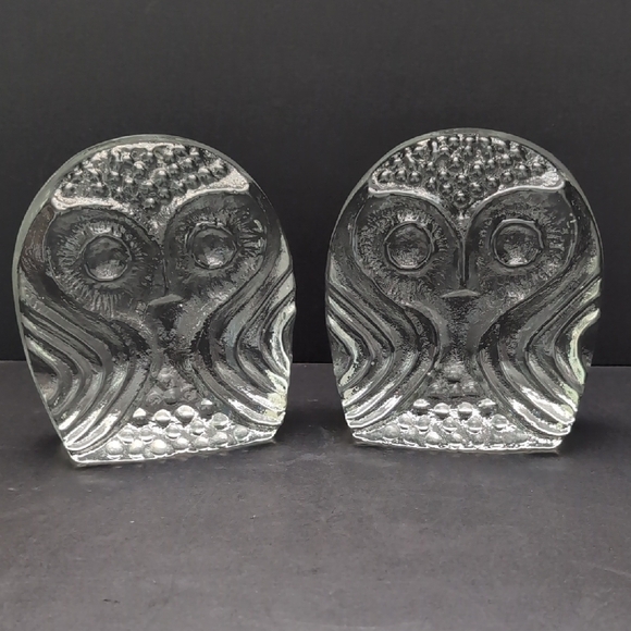 Pilgrim Other - VGT,Clear Art Glass Pilgrim Owl Bookends.